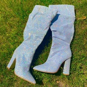 Glitter Knee Length High Heel Cape Robbin Boots